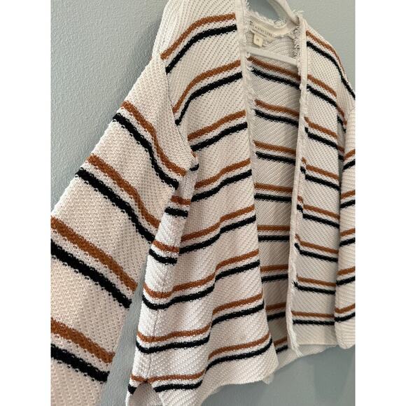 Saltwater Luxe Claire Salty Sweater; Size Medium - Picture 4 of 8